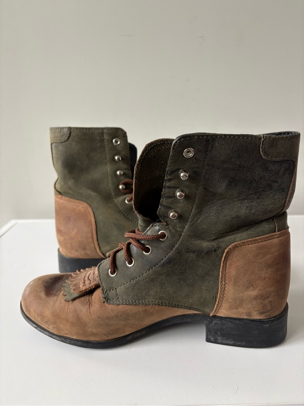 Ariat Women’s Leather Lace Up Boots Brown Green Fringe Kiltie Size 6.5 - Picture 5 of 12